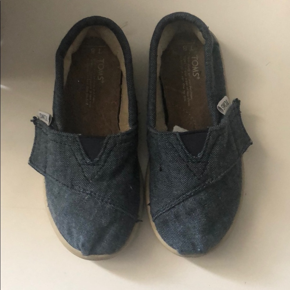 Toddler toms